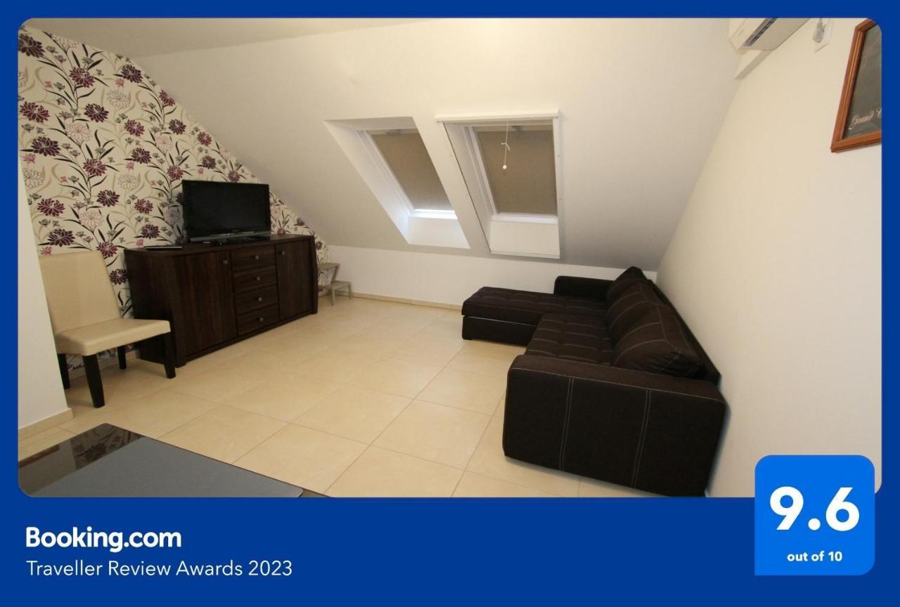 Blonde River Apartman Soter Szeged Exterior photo